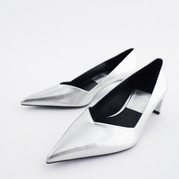 ZARA METALLIC HIGH-HEELED POINTED TOE SHOES V shaped Silver NWT - Picture 4 of 8